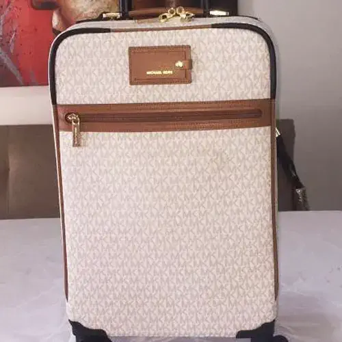 taria-nova-alianca-conserto-de-malas (1)